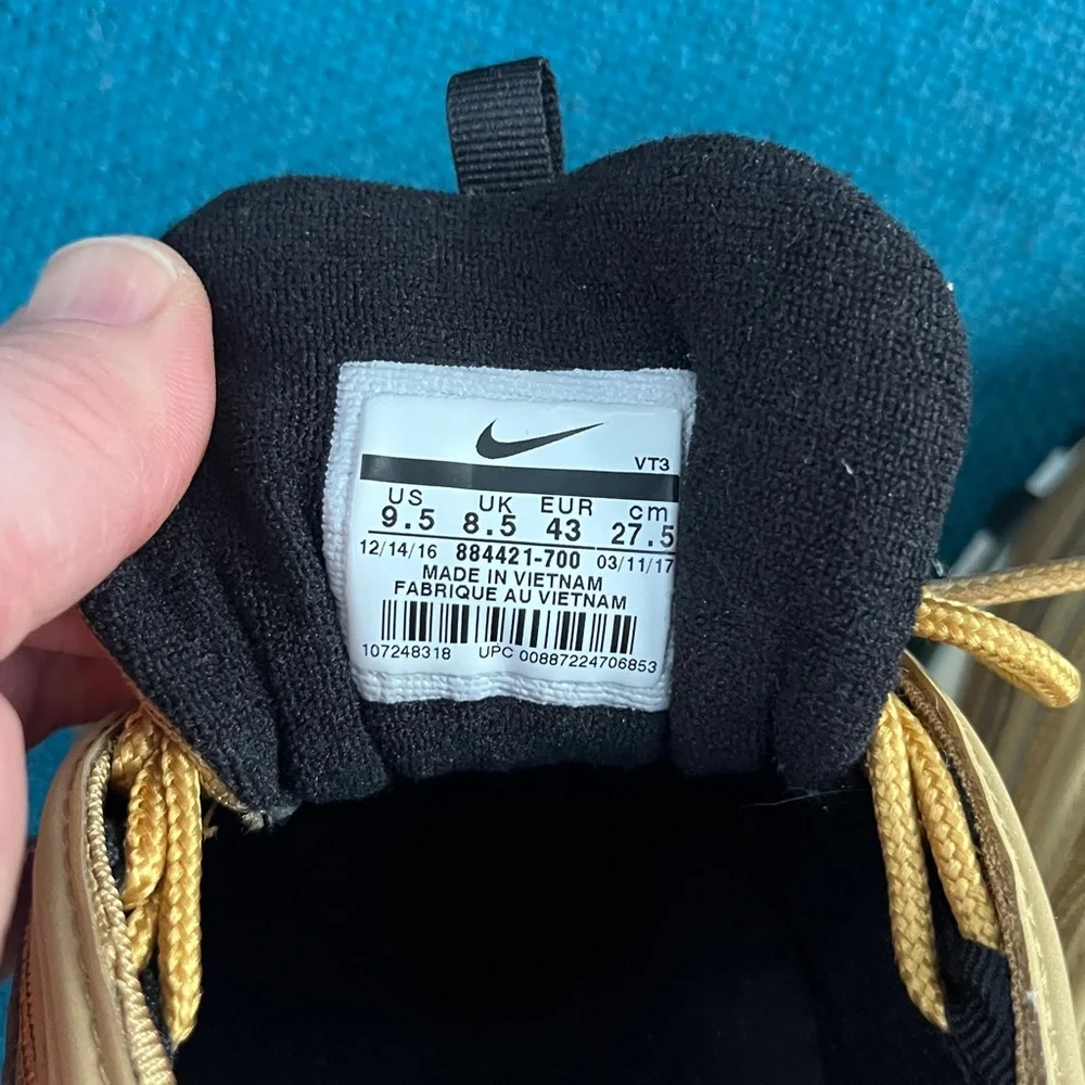 Men's Nike Air Max 97 OG Gold Sneakers Size 9.5 - Picture 9 of 10